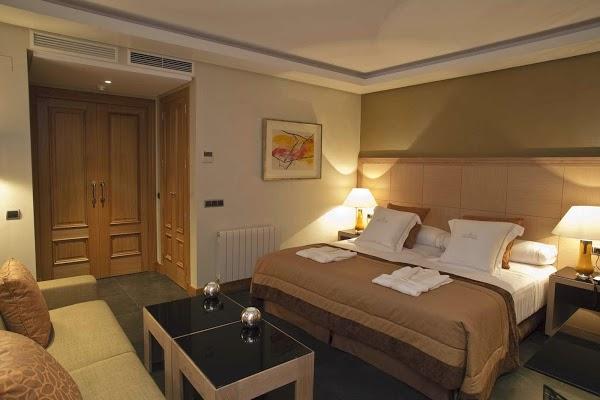 Imagen 4 Instituto Nicolas Larburu foto