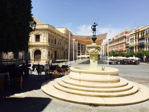 Imagen 138 Ayuntamiento de Sevilla foto