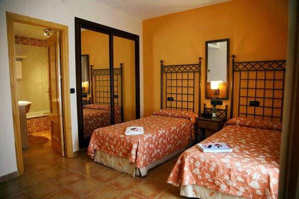 Imagen 19 Hotel Entrearcos foto