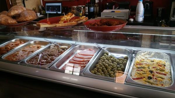 Imagen 86 Pub-Cafeteria-Bar 