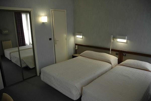 Imagen 6 titania topografia foto