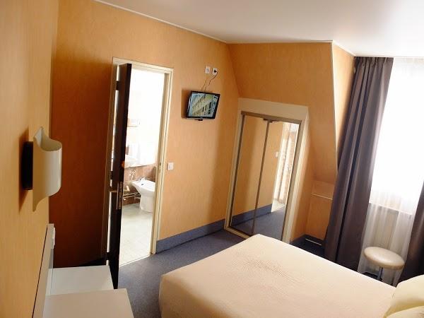 Imagen 8 titania topografia foto