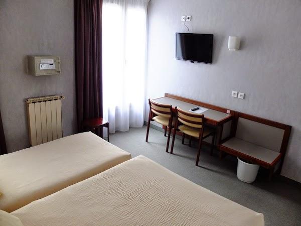 Imagen 10 titania topografia foto