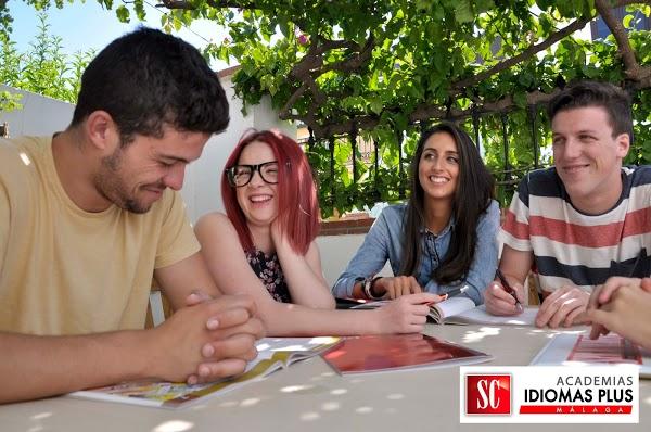 Imagen 23 AUTOMOCION JOSE VALENCIA foto