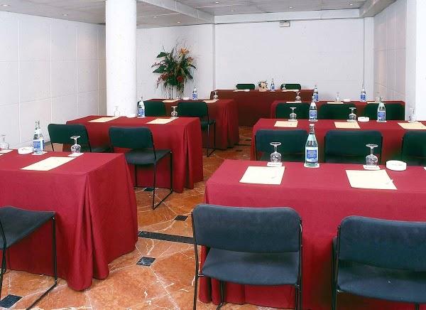 Imagen 3 ALONSO HIPERCAS, S.A. foto