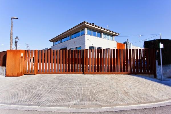 Imagen 28 ALMACENES LAS RUEDAS S.L. foto