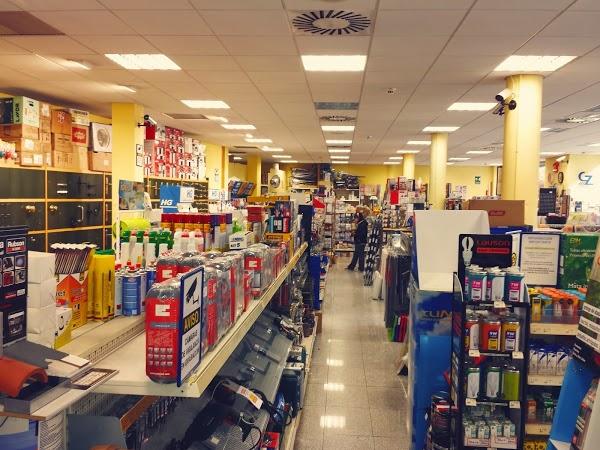 Imagen 26 Centro Comercial Isla Canela foto