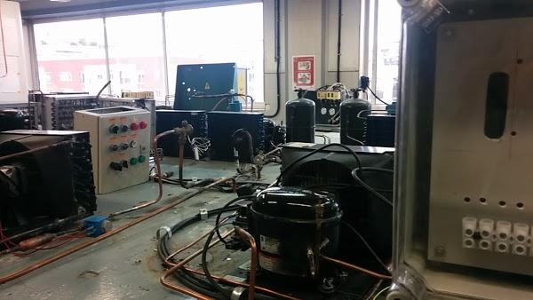 Imagen 118 Jesuïtes El Clot foto