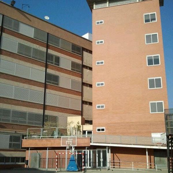 Imagen 128 Jesuïtes El Clot foto