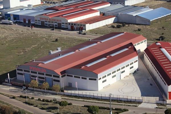 Imagen 1 Facultad de Óptica y Optometría foto