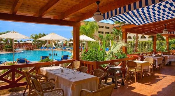 Imagen 19 Gasolinera Galp El Bruc foto