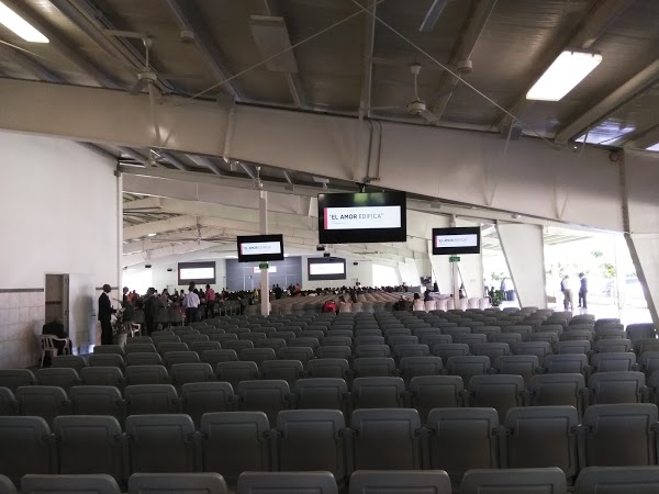 Imagen 128 Salón del Reino de los Testigos de Jehová foto