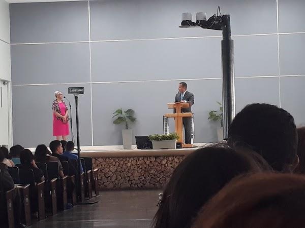 Imagen 75 Salón del Reino de los Testigos de Jehová foto