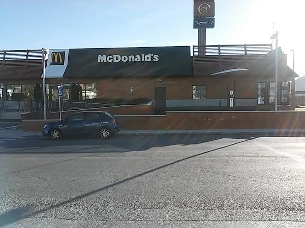 Imagen 48 CENTRO MÉDICO ESTEPONA foto