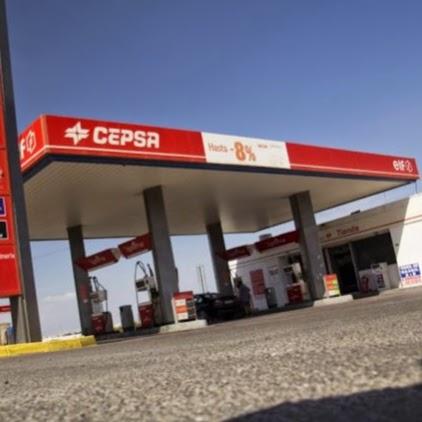 Imagen 4 St Philip the Apostle Church foto