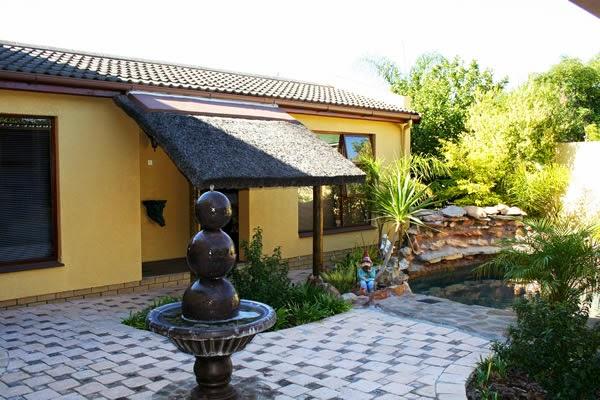 Imagen 7 St Philip the Apostle Church foto