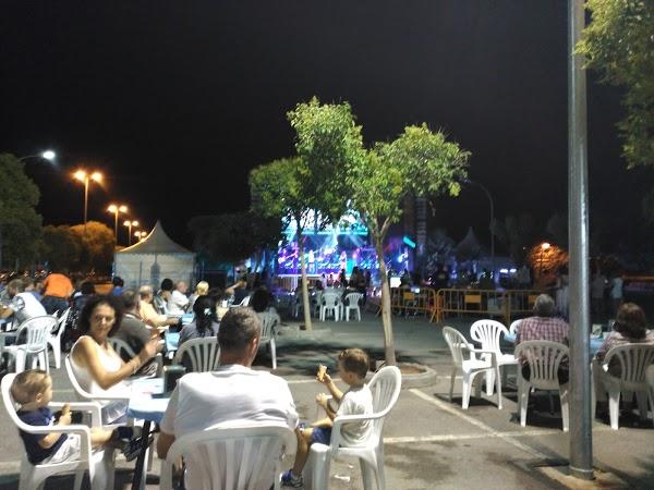 Imagen 22 Roger's Gardens foto