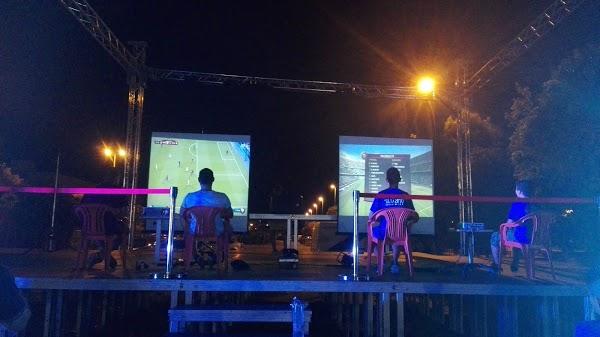 Imagen 28 Roger's Gardens foto