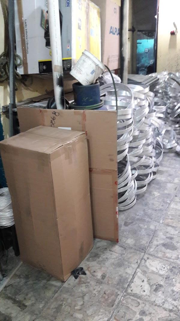 Imagen 53 Uniformes y Artículos Militares foto