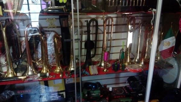 Imagen 71 Uniformes y Artículos Militares foto